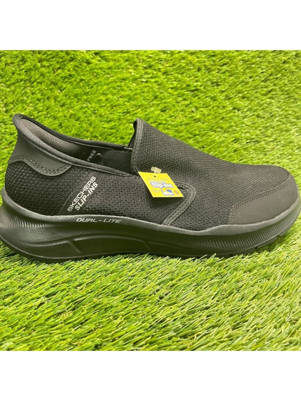 Skechers Equalizer 5.0 Drayze Mens Size 8EE Black Running Slip-On Shoes Sneakers